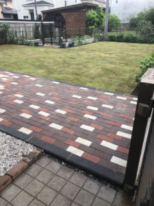 施工後：東京都東久留米市／作庭工事芝張り等